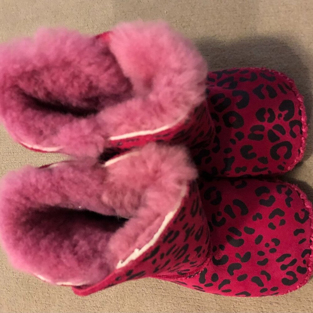 UGG Australia Little Girls Fleece-Lined Boots US Size 4/5 New